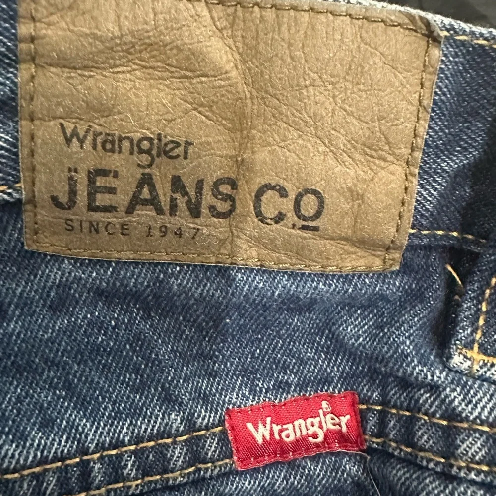 Wrangler Men's Dark Blue Straight-Leg Jeans size 34x30